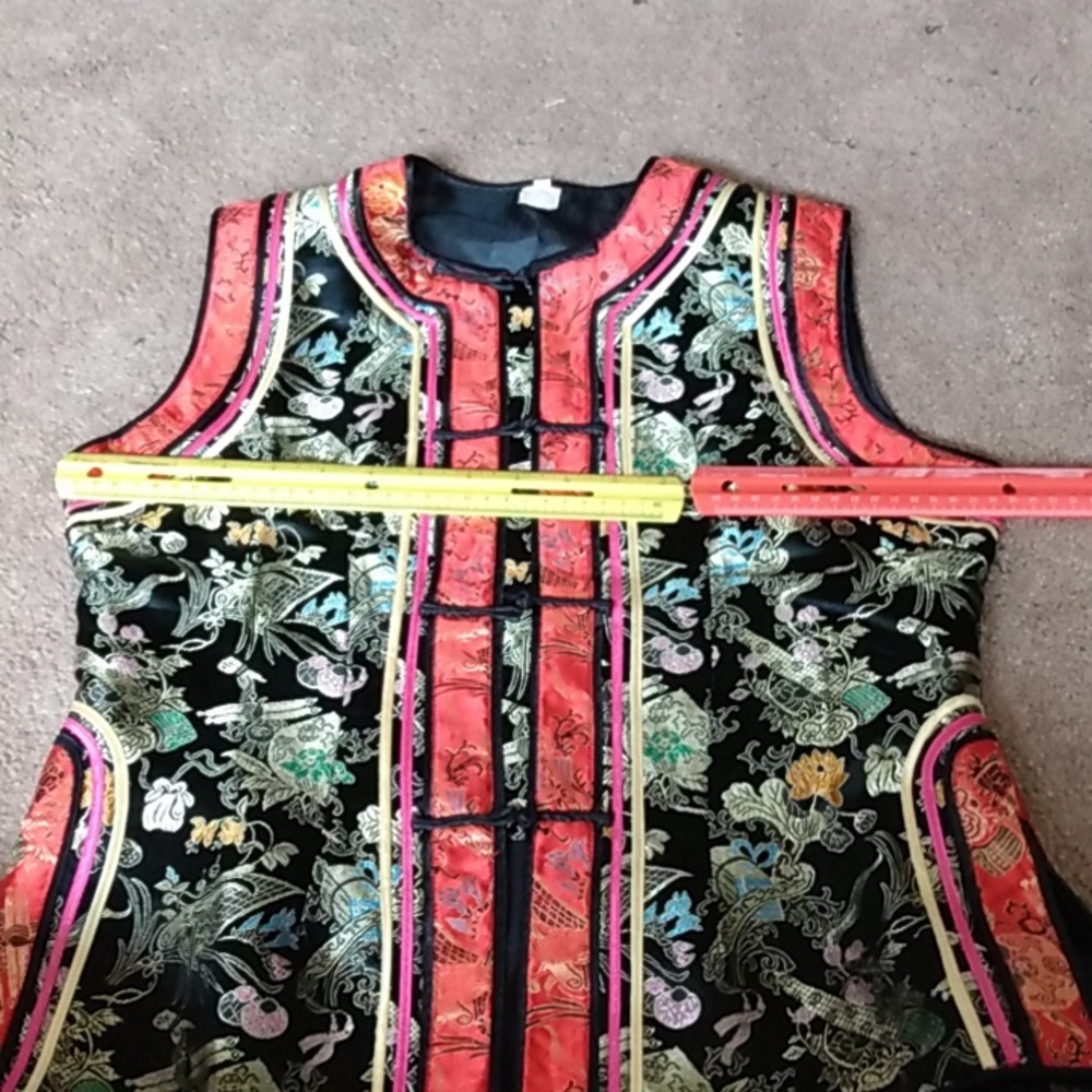 Asian print shiny top - Picture 7 of 8